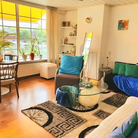 Bed & Breakfast Takoda Turtle Rotterdam *
