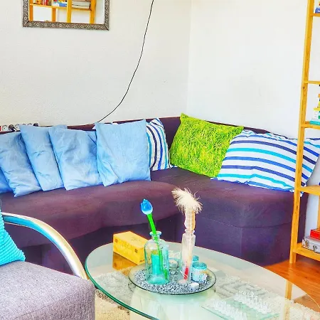 Takoda Turtle Rotterdam Bed & Breakfast *