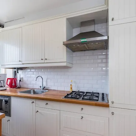 Takoda Turtle Rotterdam Bed & Breakfast Hoogvliet